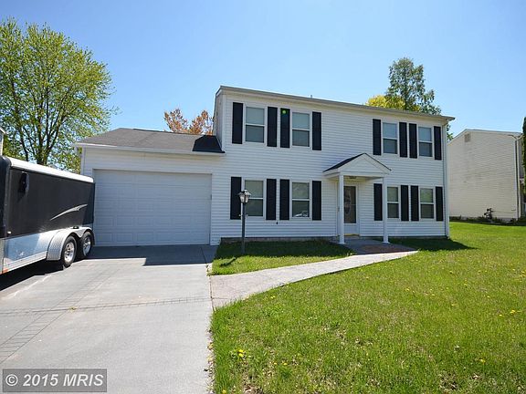 3rd image of 5613 Reardon Ln