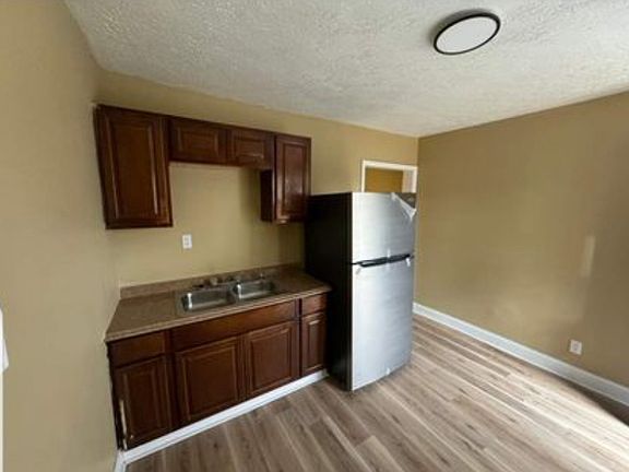 2nd image of 3810 Vermont Ave Unit 1