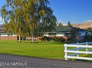 1051 Hubbard Rd, Yakima, WA 98903