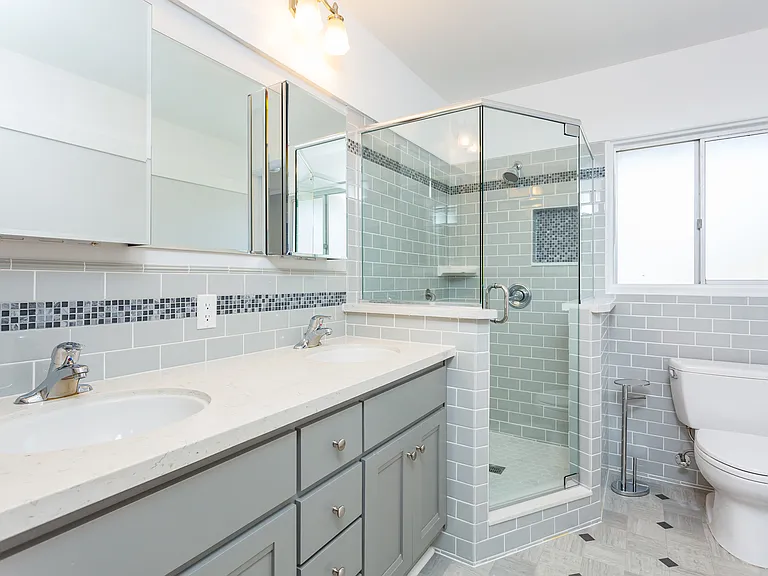 3425 Albatross St — Photo 7