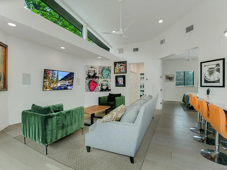 56 Waller St — Photo 9