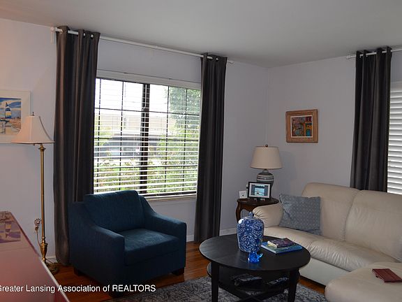 5th image of 40852 Newport Dr