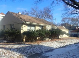 3720 W Keefe Ave, Milwaukee, WI 53216