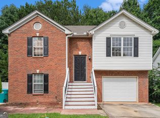 2104 Oakland Spring Dr, Snellville, GA 30039