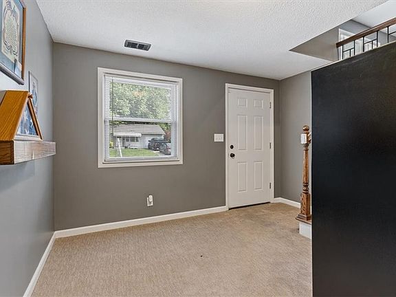 3rd image of 16109 E 31st Ter S