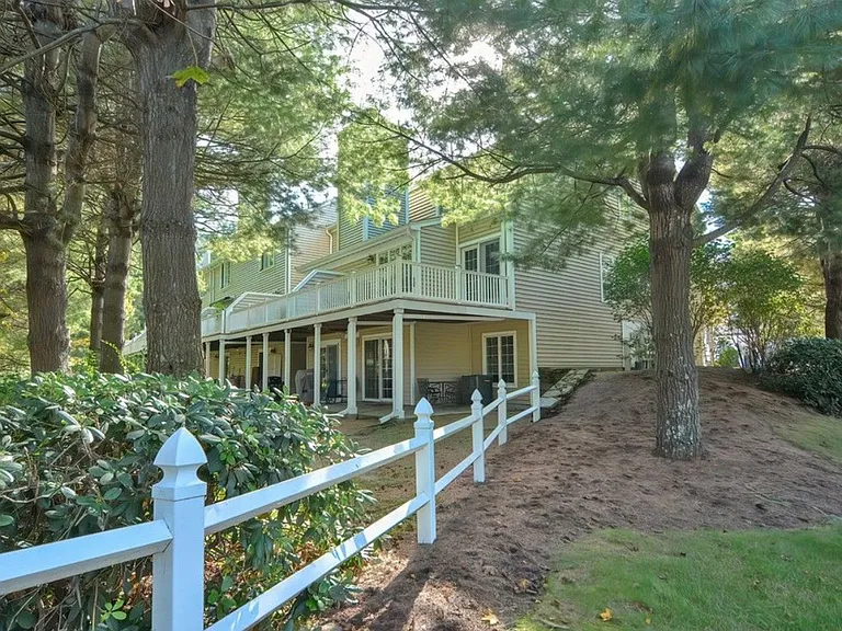 601 Browning Ln — Photo 36
