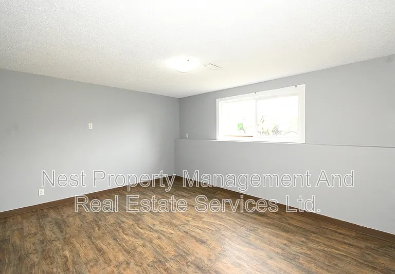 1426 Nation Cres #B — Photo 3