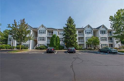 1st image of 1711 Waterford Dr #1711