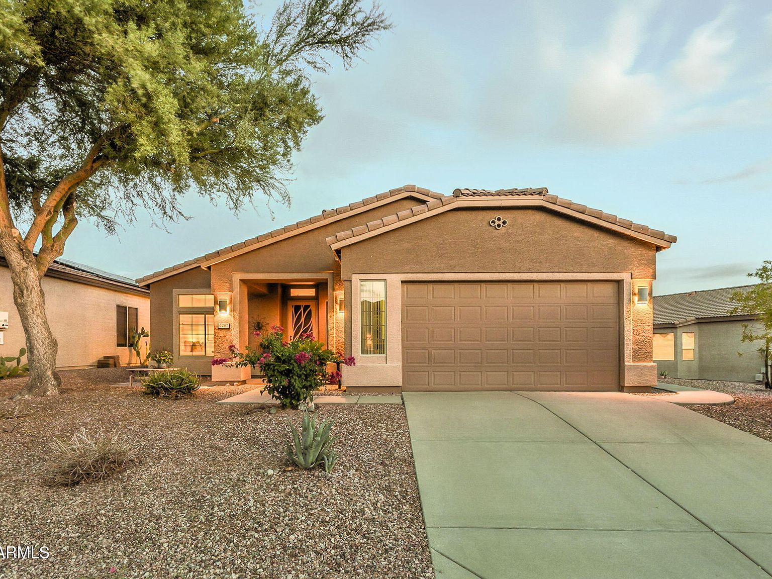 4267 S Strong Box Rd, Gold Canyon, AZ 85118 | Zillow
