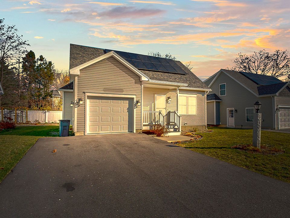 1st image of 20 Settlers Way #20