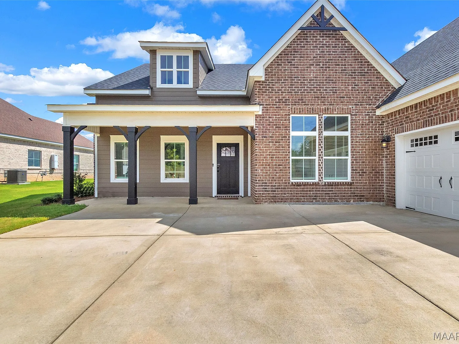 4 bed, 4.5 bath, 3094 sqft, $3,000 — Photo 1