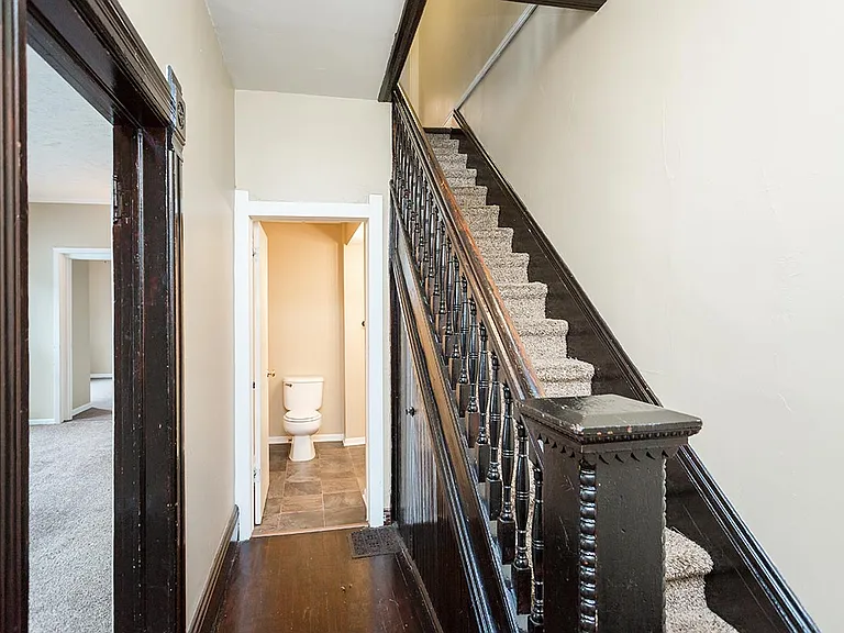 826 F St — Photo 12