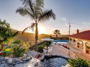 3271 Star Acres Dr, Spring Valley, CA 91978