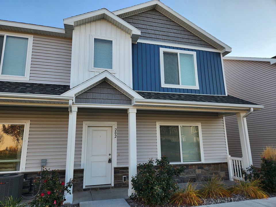 1st image of 202 S Emery Ln