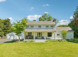 38 Conscience Circle, East Setauket, NY 11733