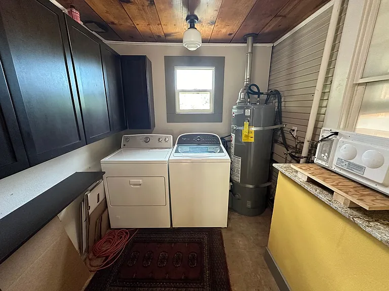 665 S Auburn St — Photo 23