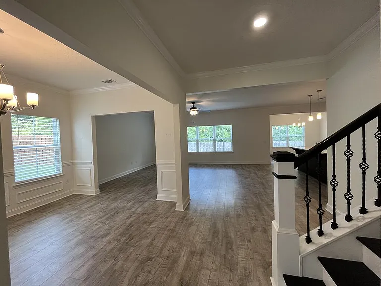 679 Fairview Cir — Photo 4