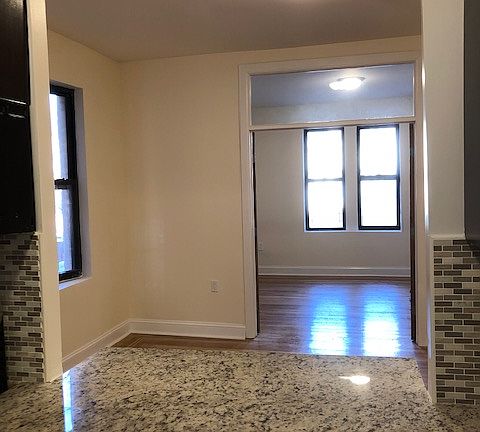 4th image of 600 W 187th St APT 22
