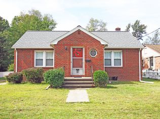 52 Felix St, Chicopee, MA 01020