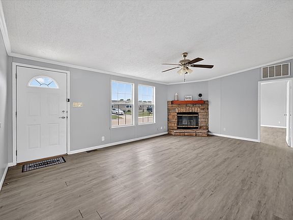 2nd image of 951 Lariat Ln