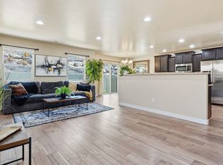 1649 N Hollyhock Cir, Farmington, UT 84025