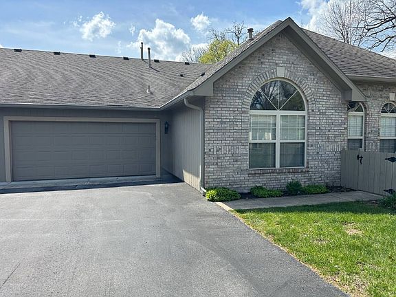 2nd image of 7686 Briarstone Ln