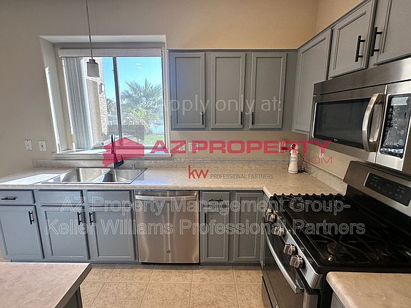 4th image of 2521 N 112th Ln