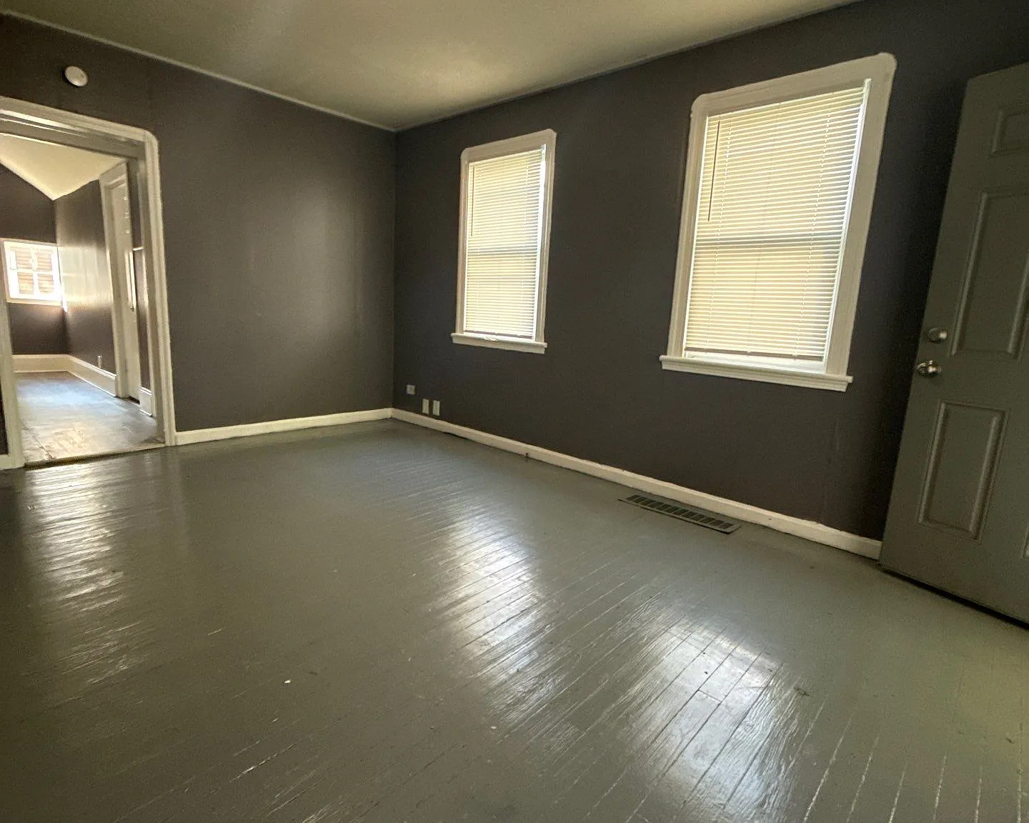 3 bed, 1300 sqft, $1,475 — Photo 1