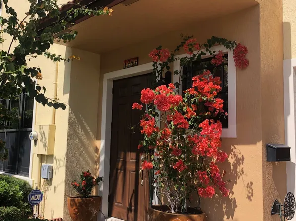 1747 NE 12th St, Fort Lauderdale, FL 33304