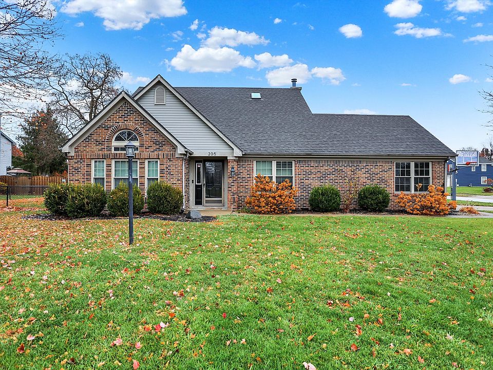 1st image of 205 Myers Lake Dr