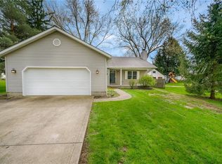 3166 Vermont St NW, North Canton, OH 44720