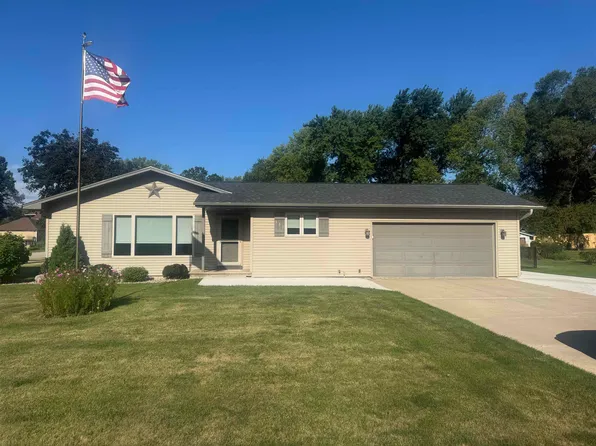 301 Adams St, Rosendale, WI 54974
