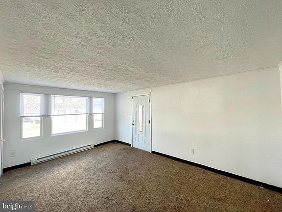 2nd image of 47463 Southampton Dr