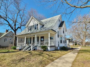 1634 Camp Ave, Rockford, IL 61103