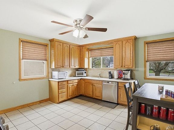 4th image of 1220 Smith Rd