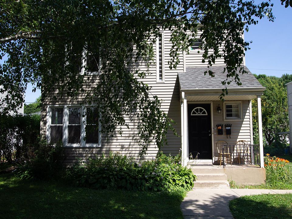 1st image of 4442 N Woodruff Ave