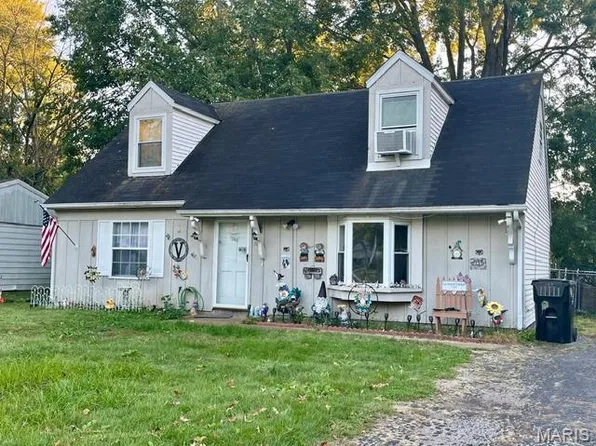 38 Arabelle Dr, Belleville, IL 62220