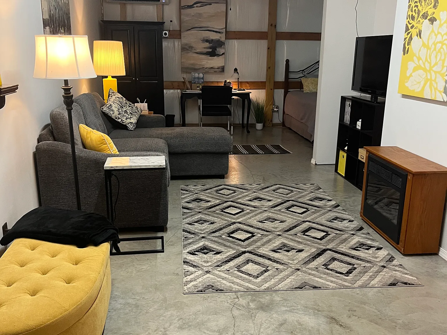 Studio, 600 sqft, $1,200 — Photo 3