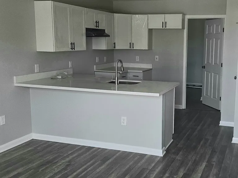 5900 N Derbigny St #5900 — Photo 3