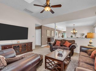 8 Eaton Ct, Jackson, NJ