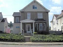 1st image of 534 Banfield Ave