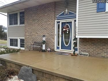 3rd image of 3298 Saint Clair Ave