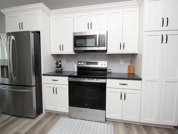 5th image of 169 Watercrest Way