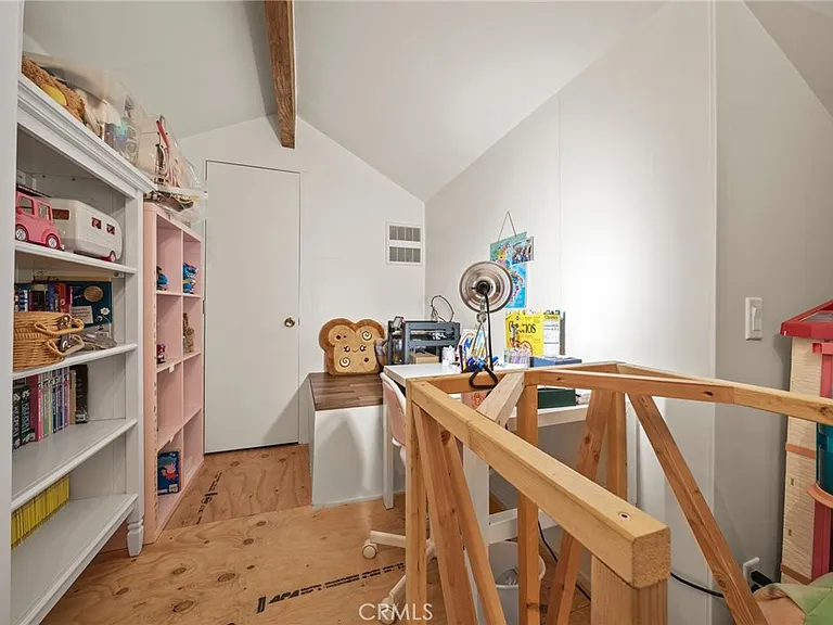 1418 26th St #4 — Photo 17