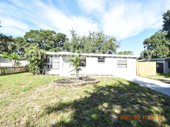 9432.5 84th Ln N
