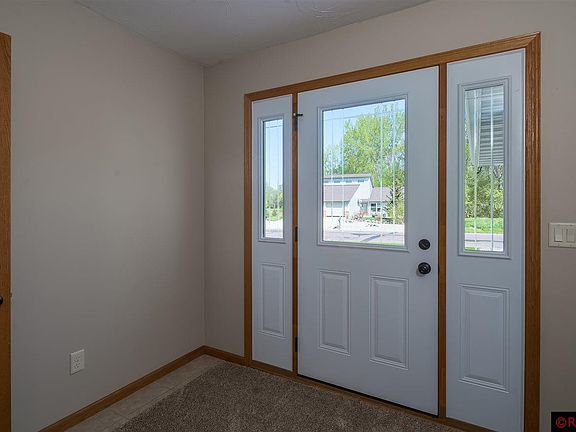 2nd image of 53 Balsam Ln