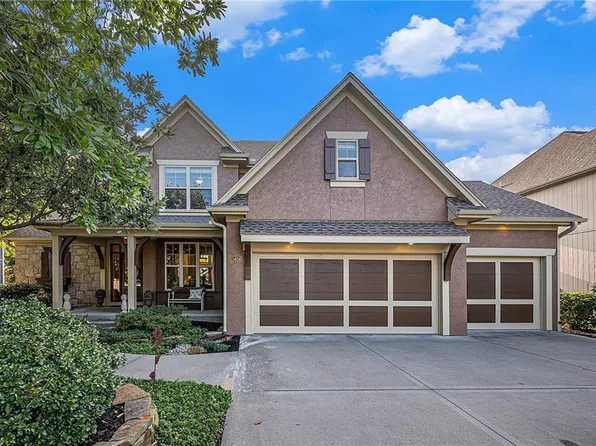 15616 Eby St, Overland Park, KS 66221