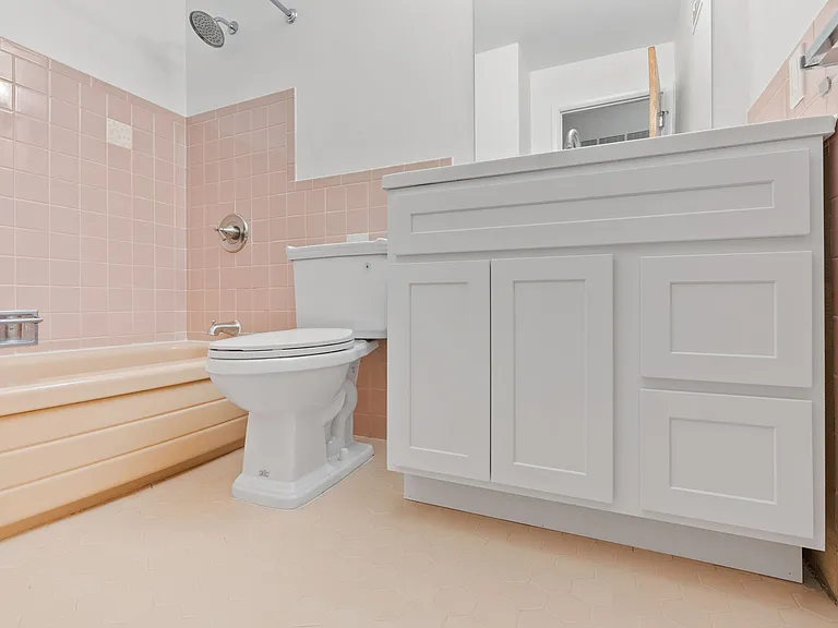 1555 Zurich Dr — Photo 28