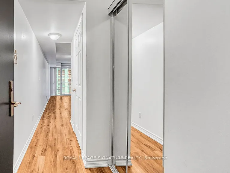 761 Bay St #1914 — Photo 13