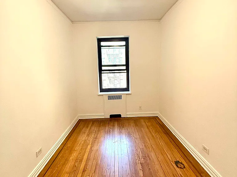 101 Cooper St #4A — Photo 13